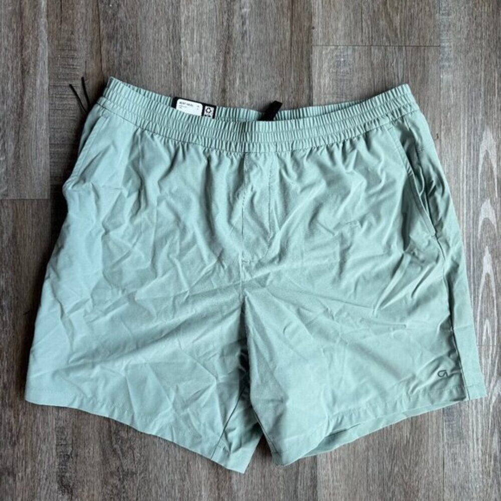 Gap Light Green Mens Running Shorts Large